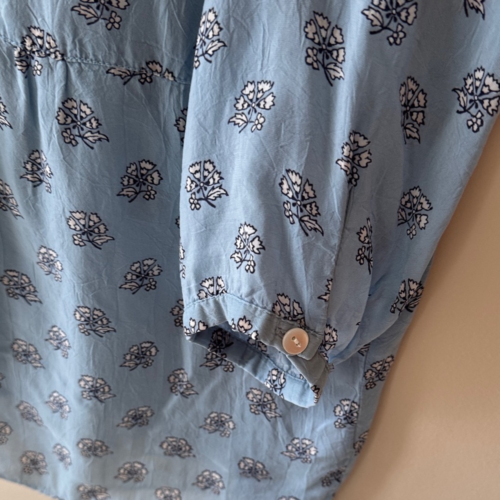 J, Jill Light Blue Embroidered V-Neck Women’s 3/4 Sleeve Top - Picture 7 of 9